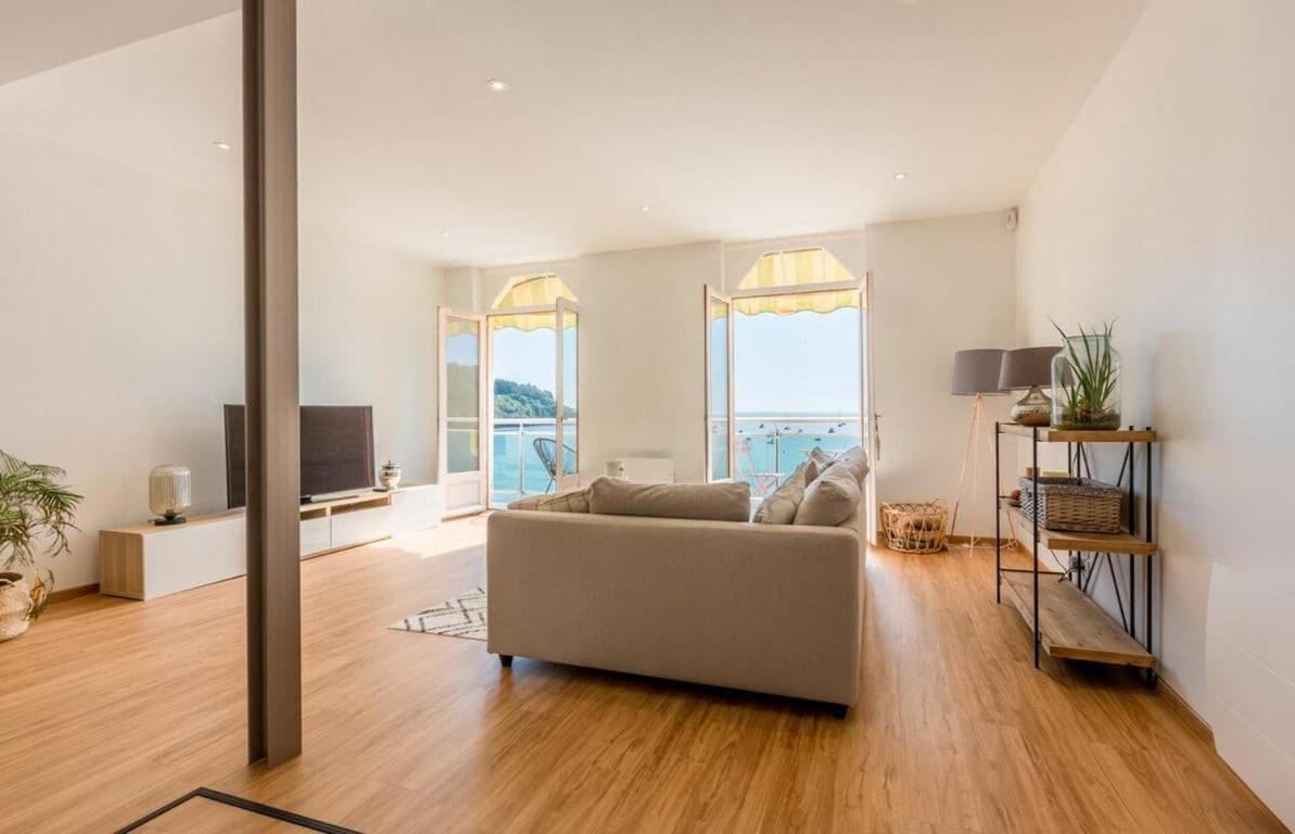 Les Pieds Dans L'Eau - Bel Appartement - Vue Mer 康卡勒 外观 照片